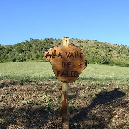 Alla Valle Del Falco Farm stay Frazione Mocaiana